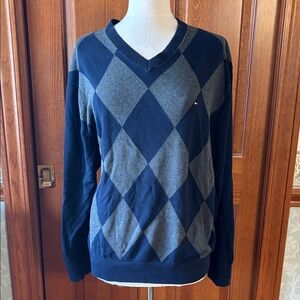 Tommy Hilfiger Men's V-Neck Argyle Sweater - Navy and Gray. Men’s size 2XL